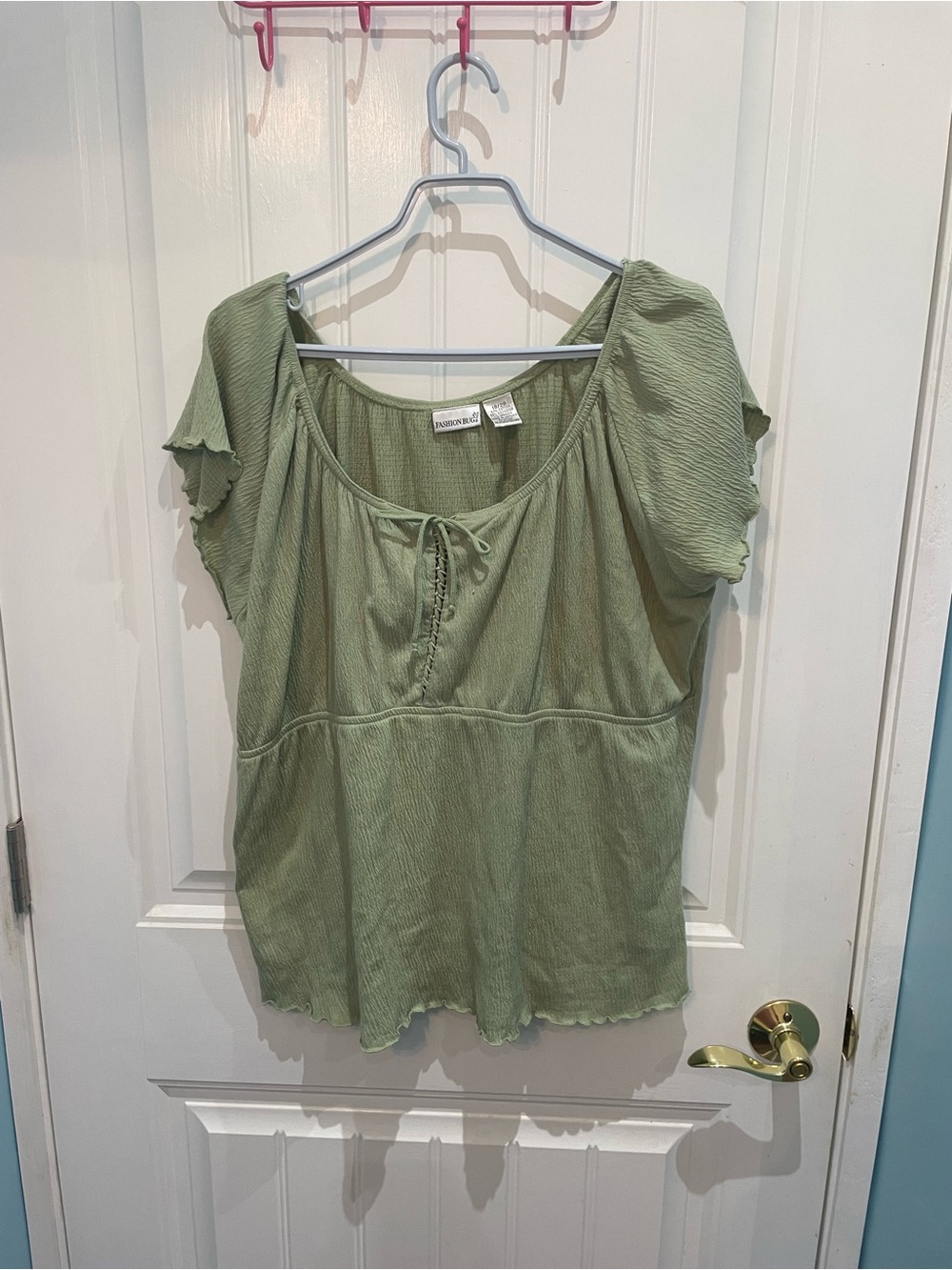 Plus Y2K Fashion Bug Sage Green Scoop-Neck Peasant Top with Tie